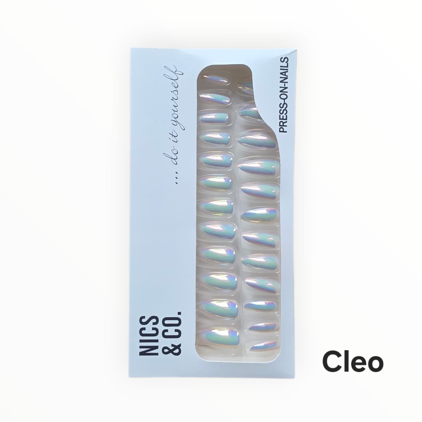 NICS & CO. Press On Nails – Set