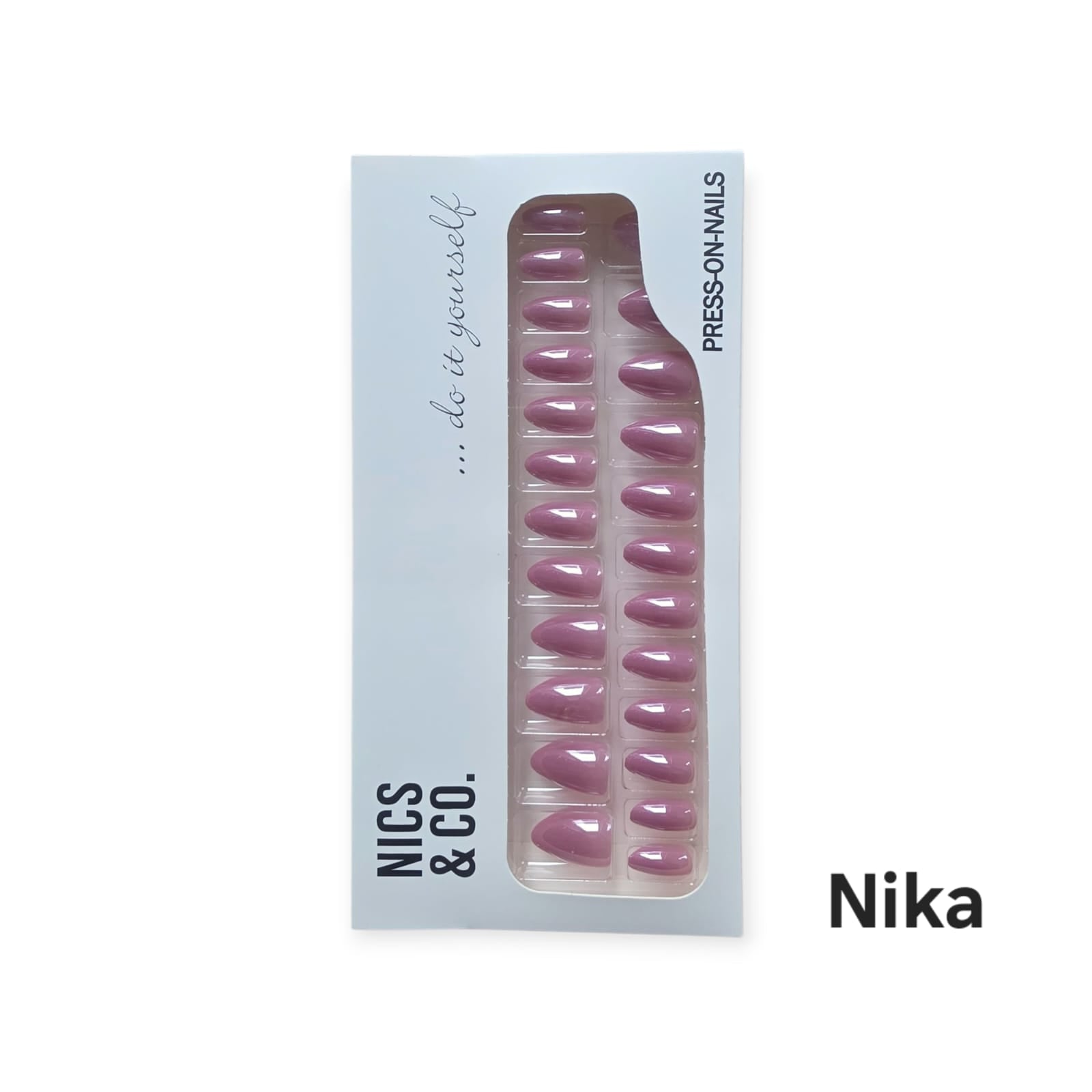 NICS & CO. Press On Nails – Set