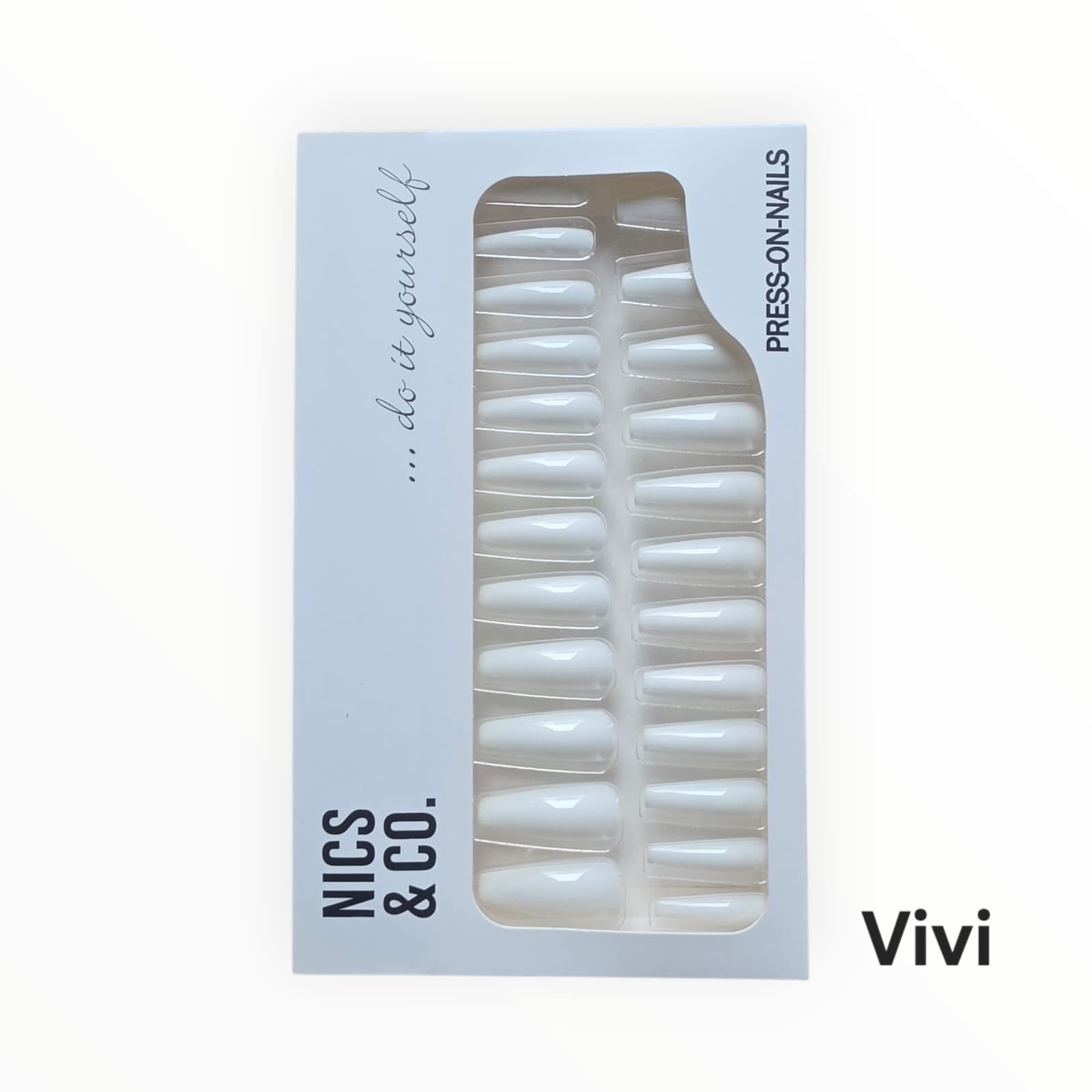 NICS & CO. Press On Nails – Set